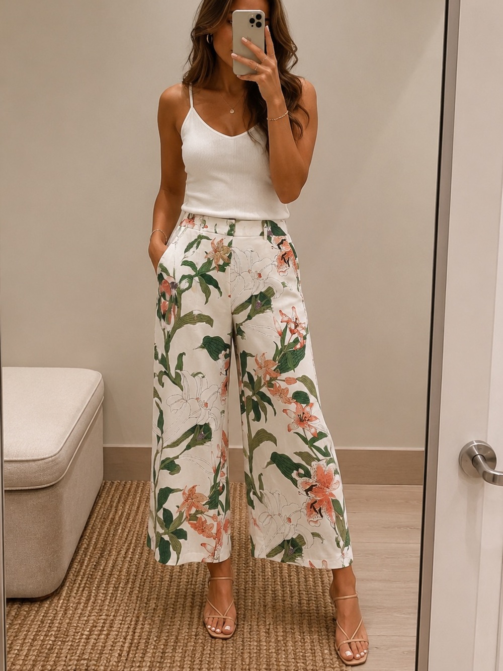 Floral cropped pants